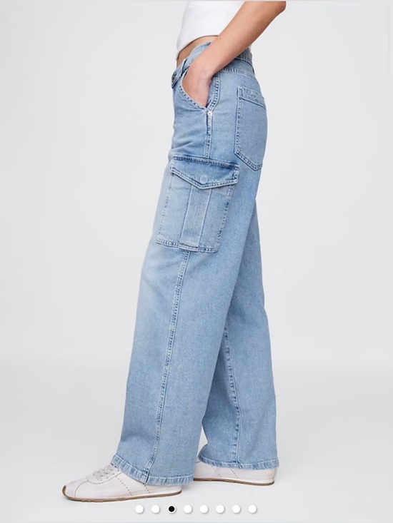 GAP Denim - GAP Women's Mid Rise '90s Loose Cargo Jeans- US 27R